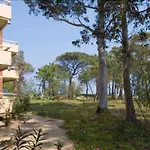 מלון Calvi קאלבי
