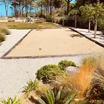 Calvi מלון