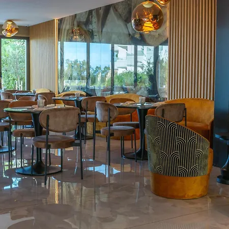 Calvi Ξενοδοχείο 3*