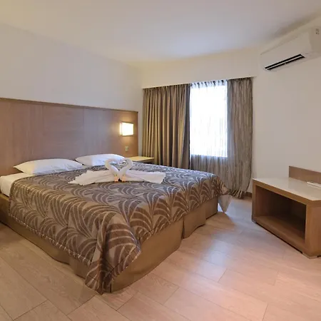 Ξενοδοχείο Calvi Καλβί